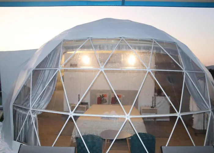 Domes At The Luxuszelt