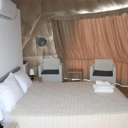 Tente de luxe Domes At The