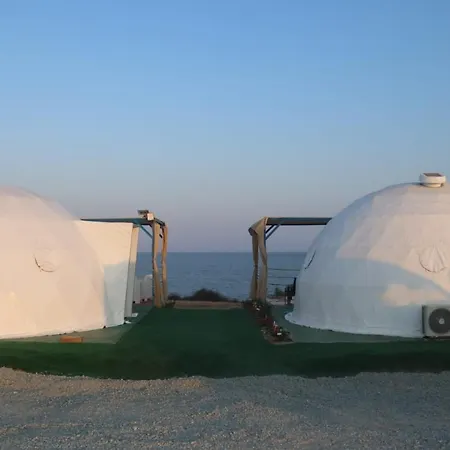 Domes At The Campismo de Luxo Maroni