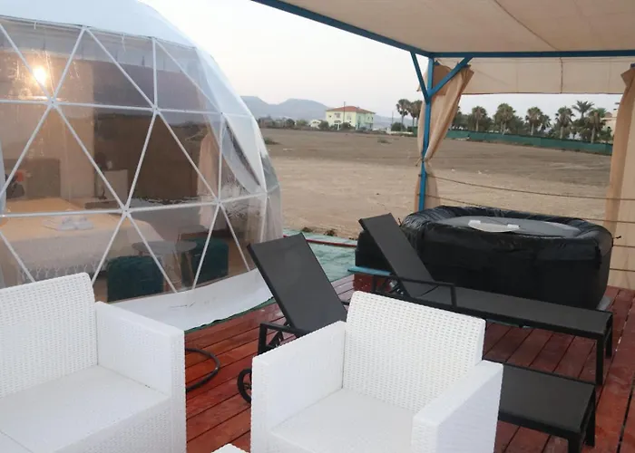 Domes At The Luxusní stan