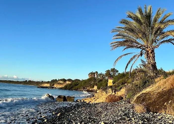 Domes At The Luxusní stan Maroni