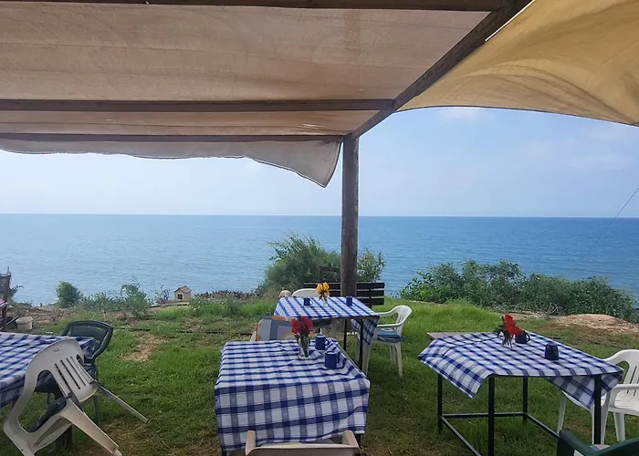 Domes At The Luxusní stan